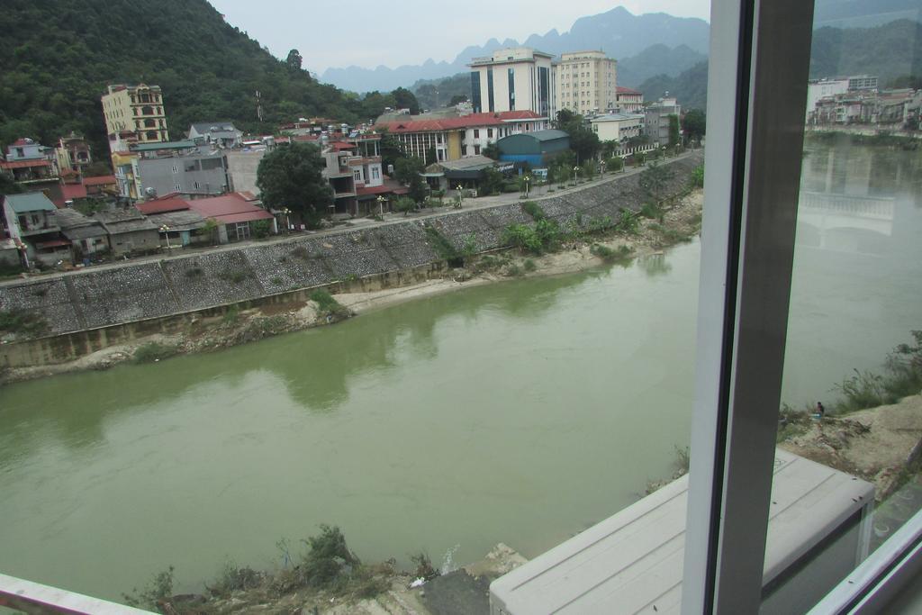 River Queen Guest House Ha Giang Extérieur photo